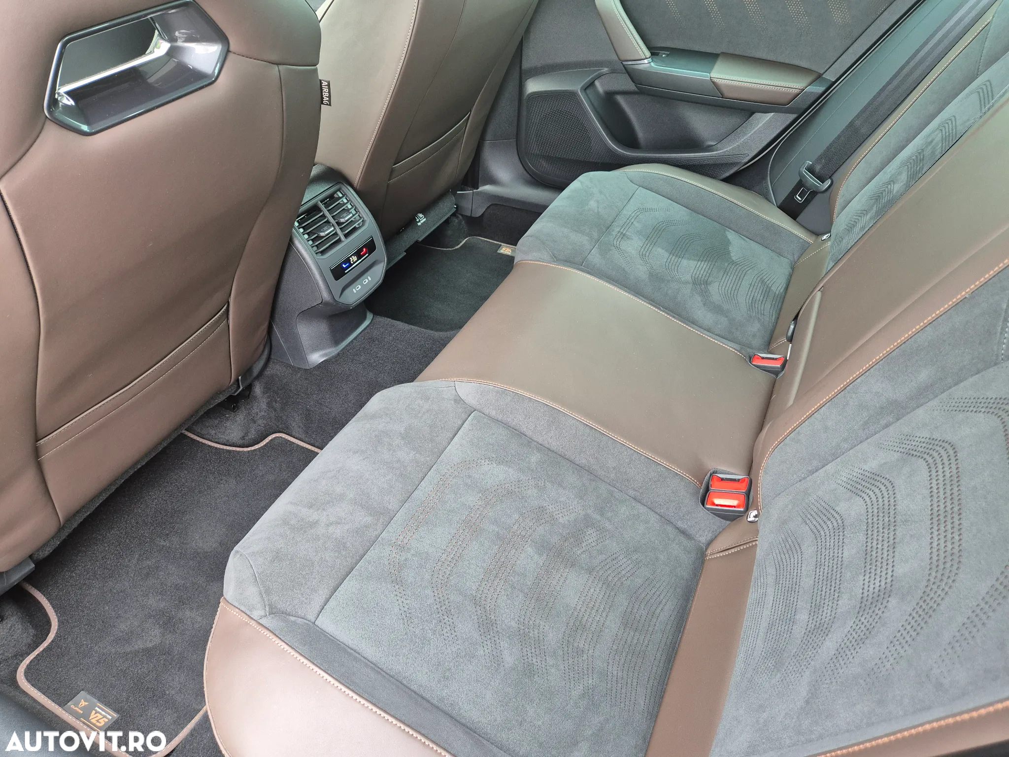 Cupra Formentor VZ5 2.5 TSI 4DRIVE DSG - 13