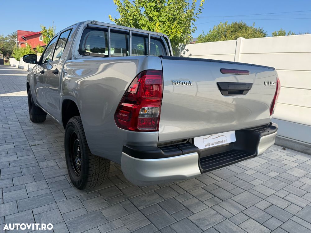 Toyota Hilux 4x4 Double Cab M/T Comfort - 11