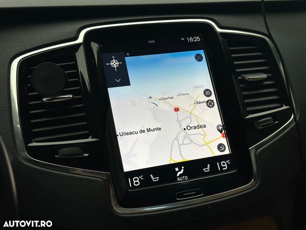 Volvo XC 90 D5 AWD Geartronic Inscription - 12