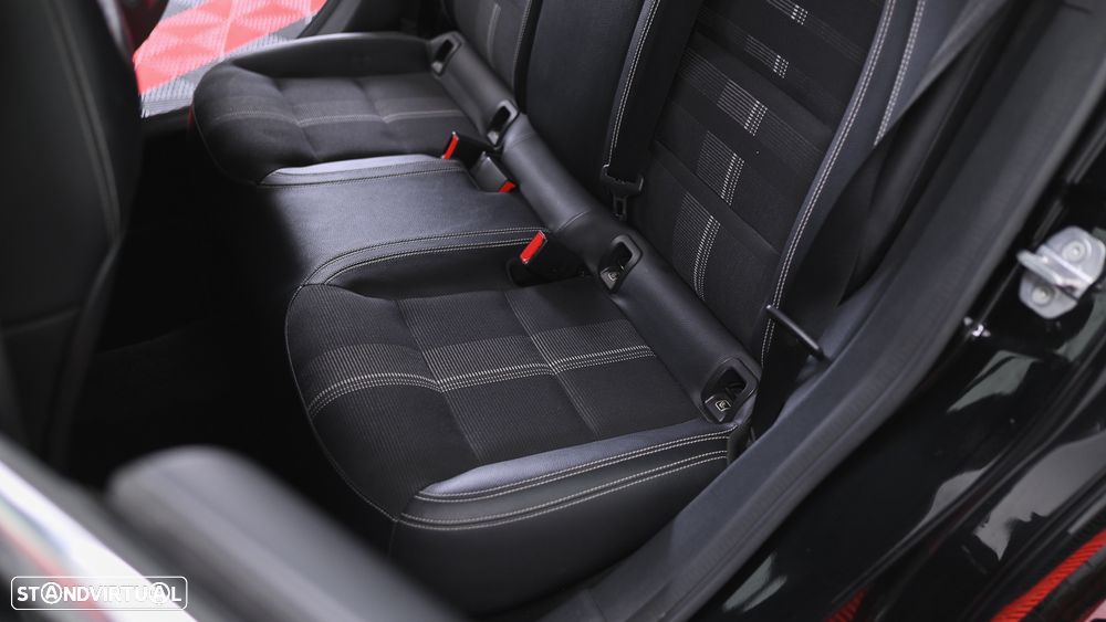 Mercedes-Benz CLA 200 d Shooting Brake Urban Aut. - 43