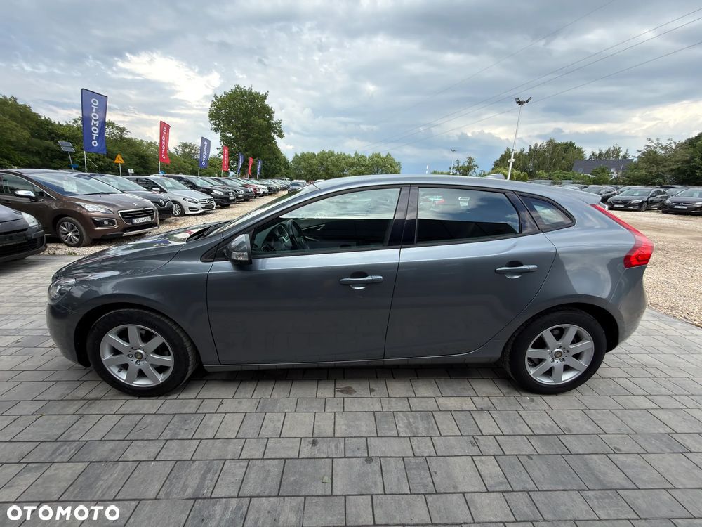 Volvo V40 D2 R-Design Momentum - 24