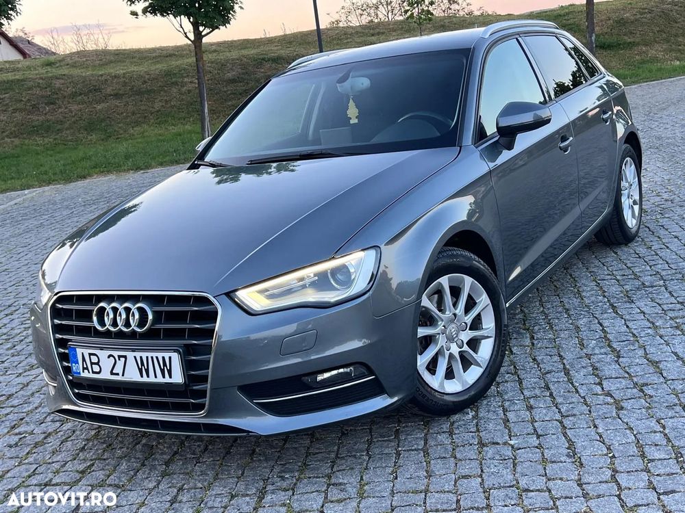 Audi A3 Sportback 1.6 TDI ultra Attraction - 9