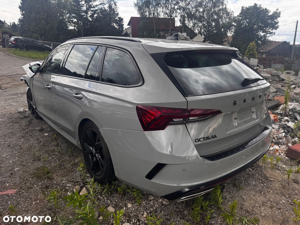 Skoda Octavia 2.0 TSI RS 245 DSG - 2