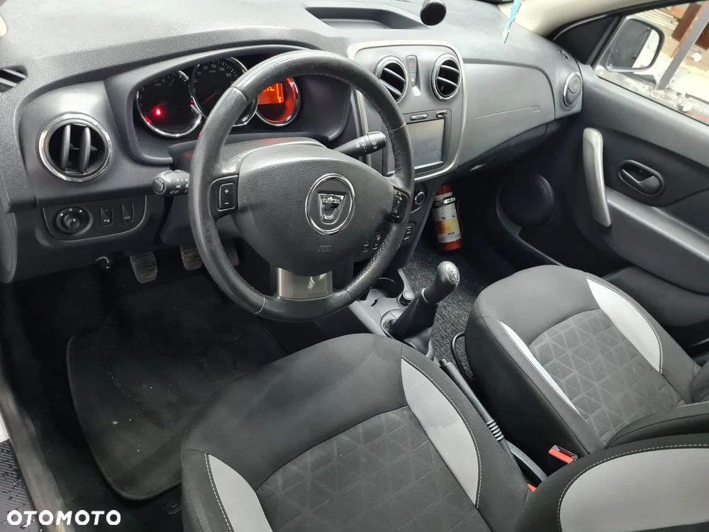 Dacia Sandero Stepway 0.9 TCe Laureate S&S EU6 - 13