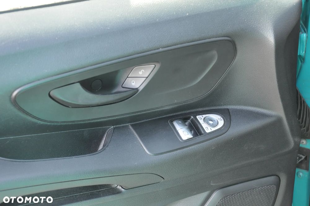 Mercedes-Benz VITO - 24