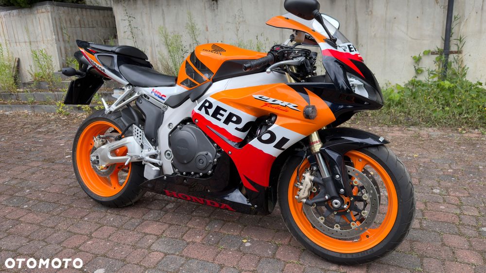 Honda CBR - 1