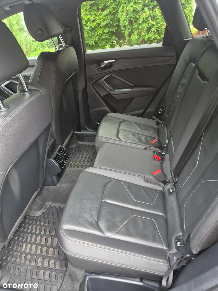 Audi Q3 35 TDI S line - 30