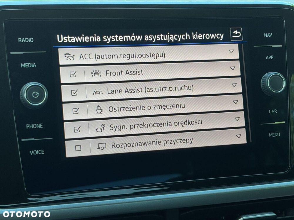 Volkswagen T-Roc 1.5 TSI Life - 28