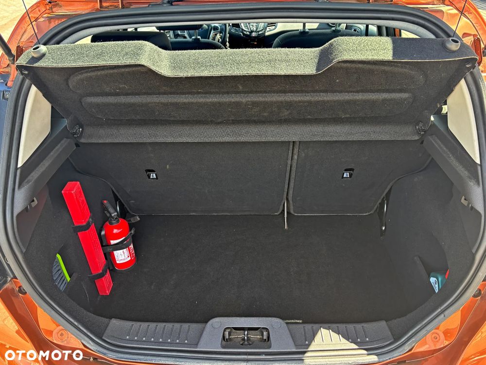 Ford Fiesta 1.0 EcoBoost Titanium - 9