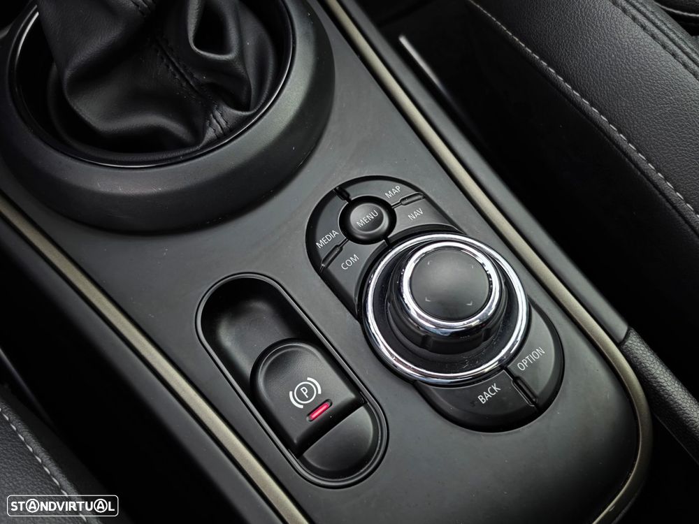 MINI Countryman Cooper SE All4 Aut. Essential - 24