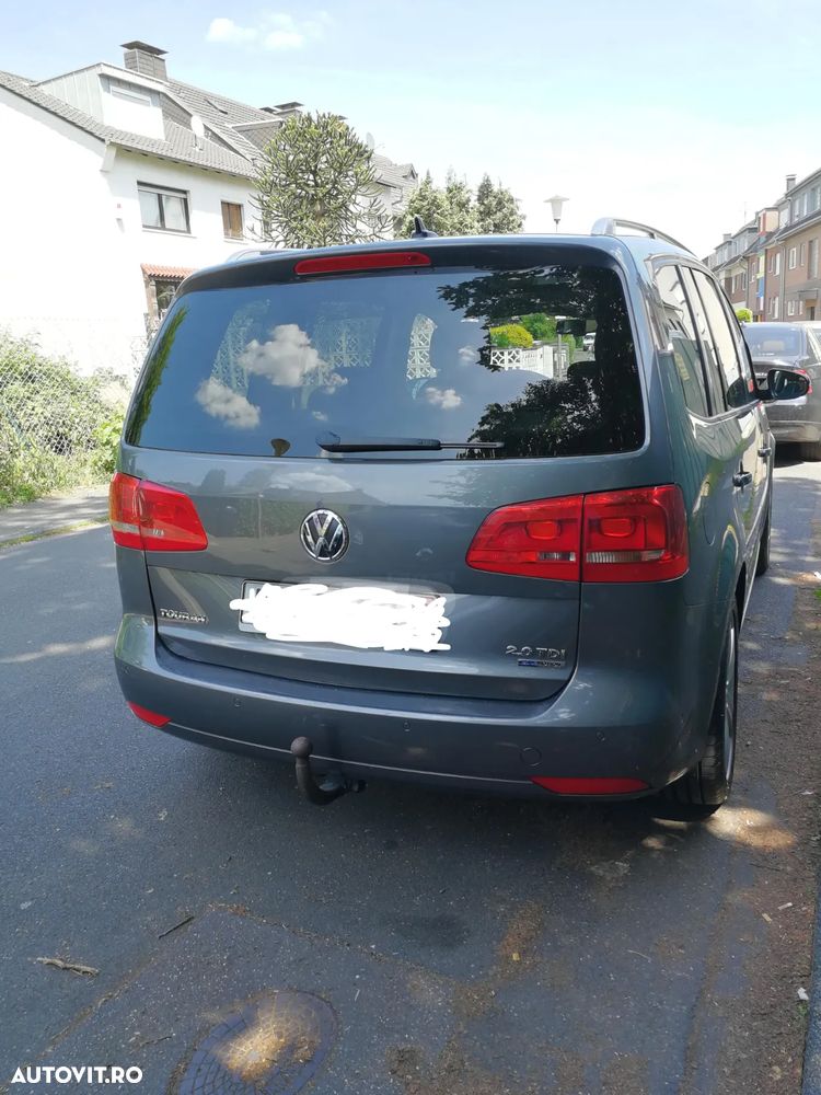 Volkswagen Touran 2.0 TDI DSG Highline - 2