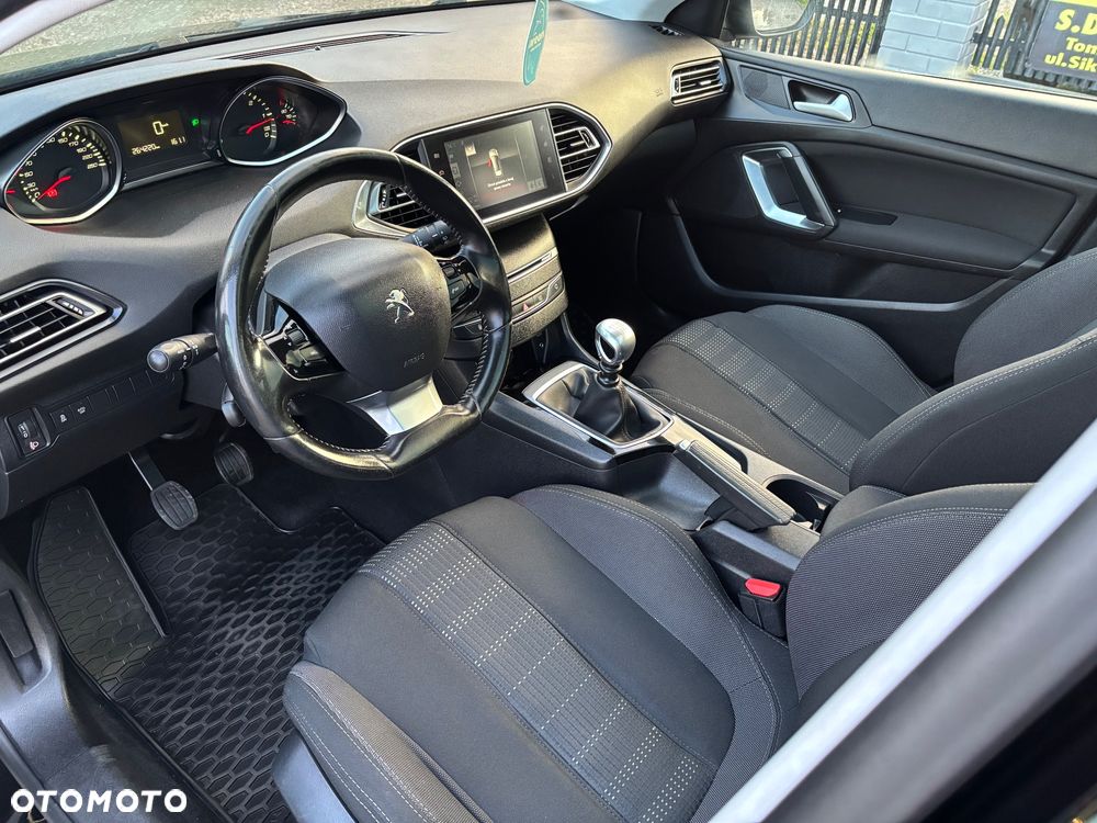 Peugeot 308 - 7