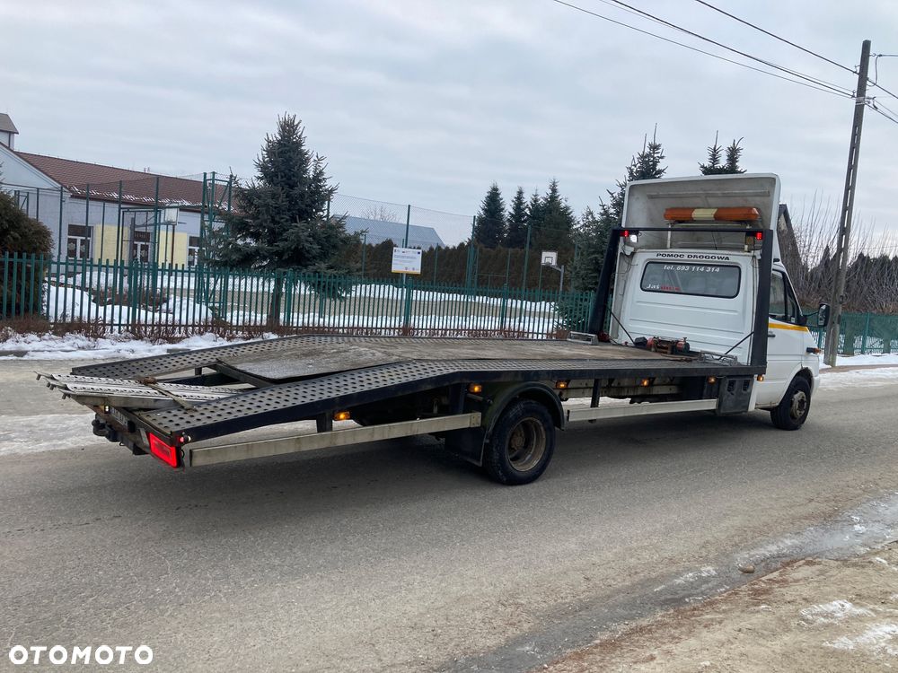 Mercedes-Benz 616 - 6