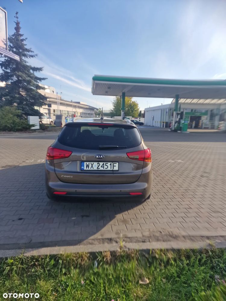 Kia Ceed 1.6 GDI DCT Platinum Edition - 8