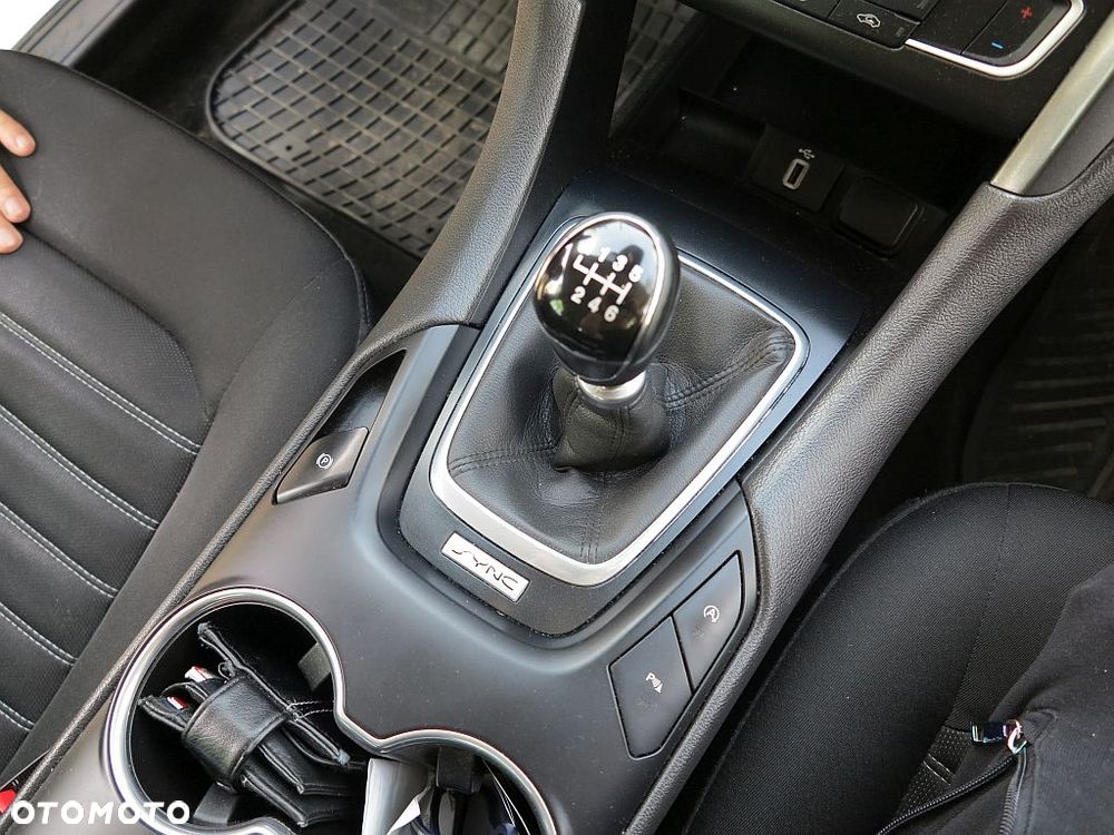 Ford Mondeo 2.0 TDCi Trend - 18