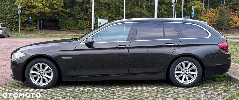 BMW Seria 5 520d xDrive Touring Luxury Line - 3