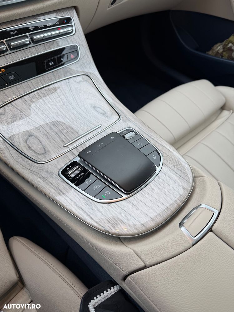 Mercedes-Benz E 200 MHEV 4MATIC Aut. - 26