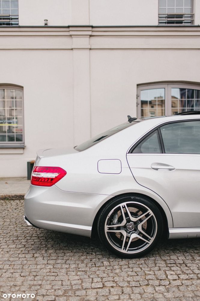 Mercedes-Benz Klasa E 63 AMG AMG Speedshift 7G-MCT - 18