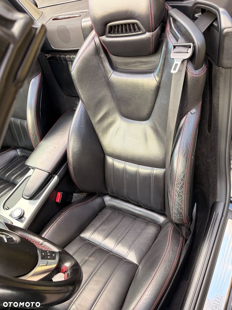 Mercedes-Benz SLK 350 (BlueEFFICIENCY) 7G-TRONIC CarbonLOOK Edition - 22