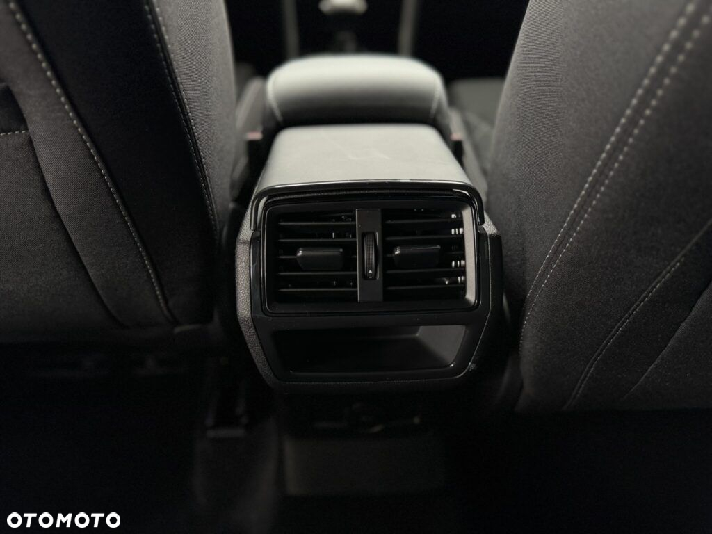 Skoda Karoq 1.5 TSI ACT Sportline DSG - 9