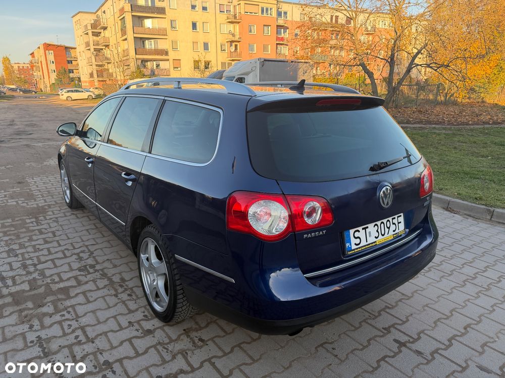 Volkswagen Passat 1.6 TDI DPF BlueMot Highline - 3