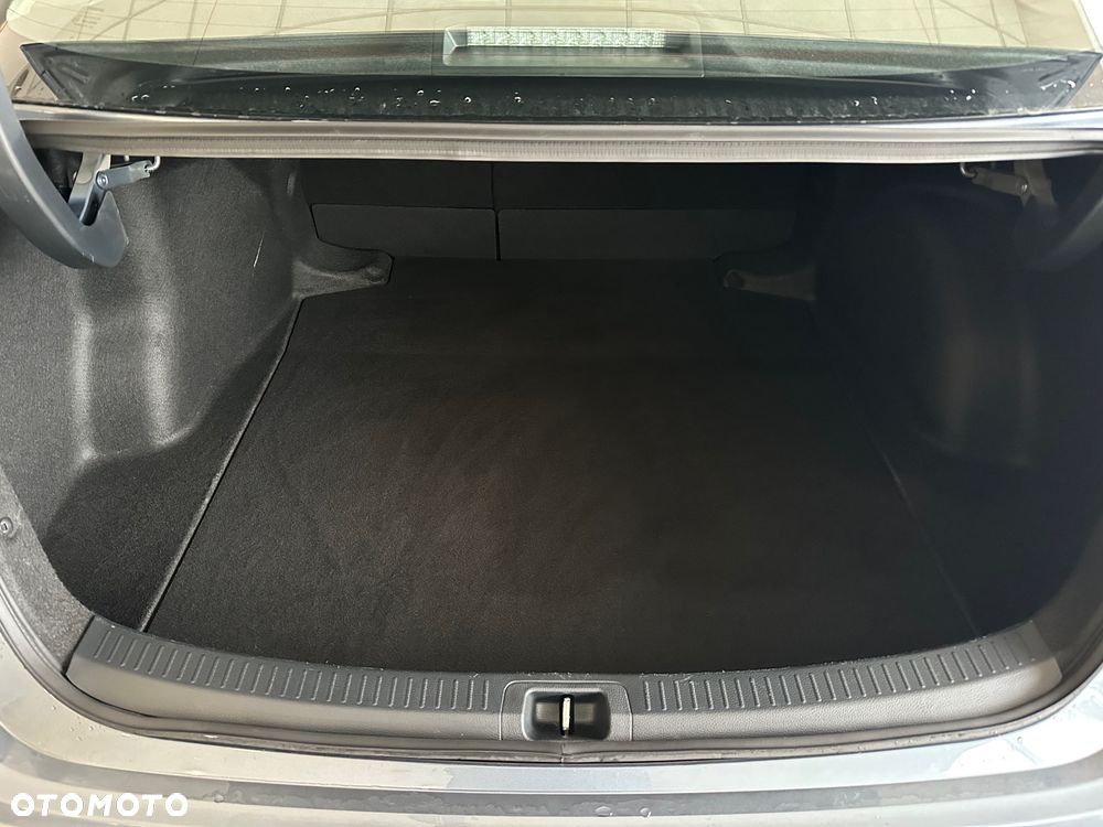 Toyota Corolla 1.5 Comfort MS - 24