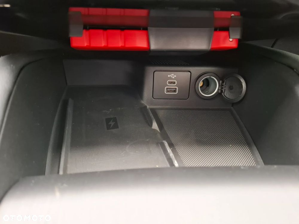 Ford Kuga - 21