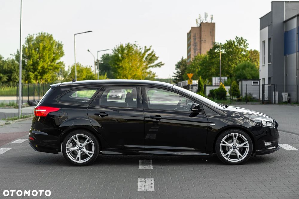 Ford Focus - 11