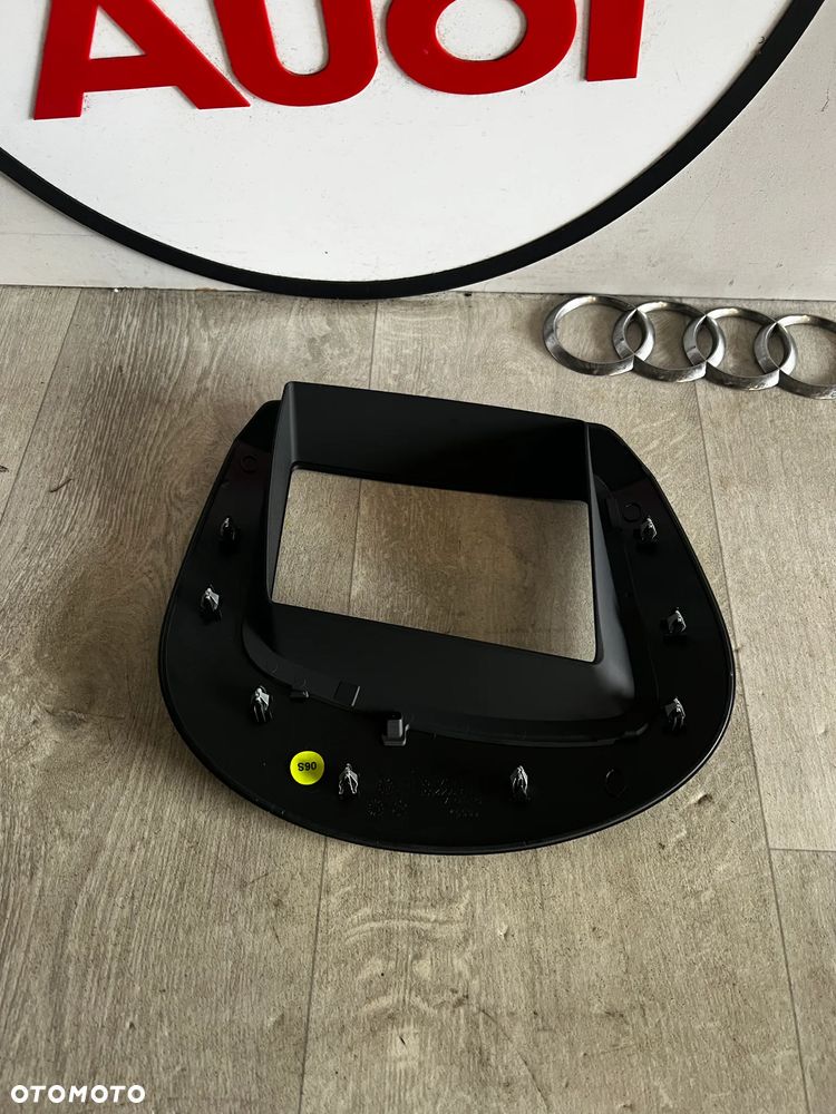 8W1857161LL RAMKA PROJEKTORA HEAD UP AUDI A4 B9 2016+ AUDI A5 2017+ - 2