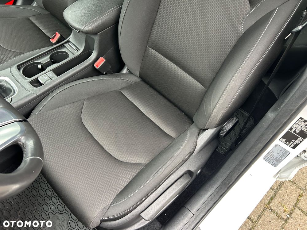 Hyundai i30 1.6 CRDI Passion Plus - 19