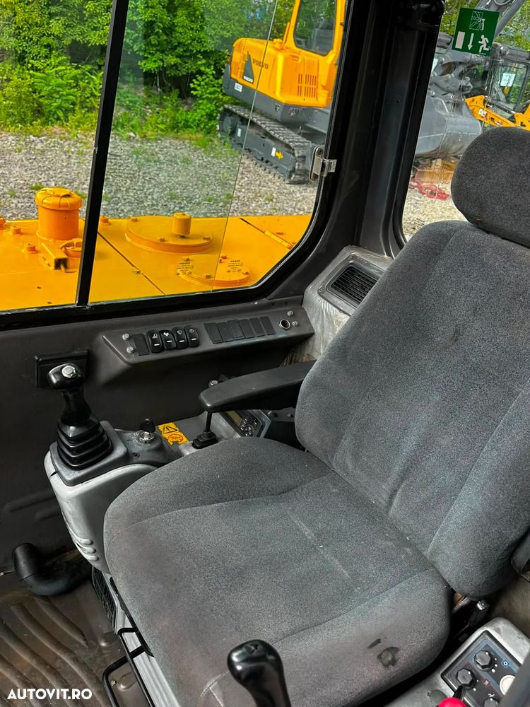 Volvo EC55D - 9