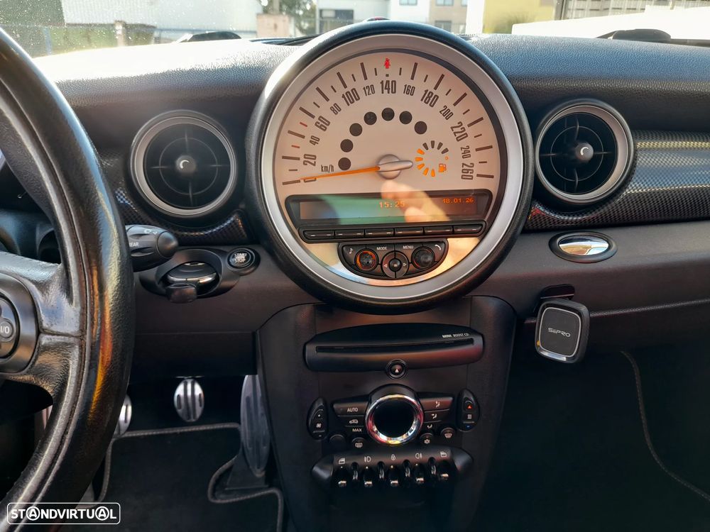 MINI 3 Portas Cooper SD - 17