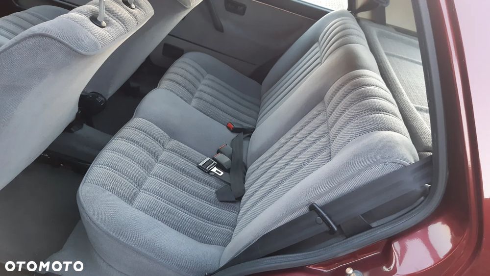 Volkswagen Golf 1.8 GL - 5