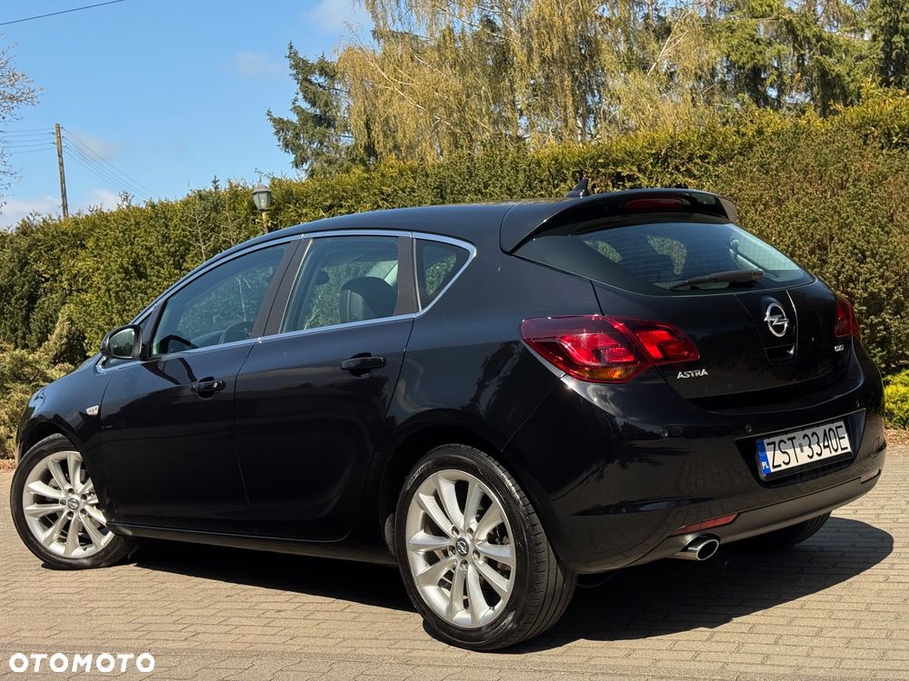 Opel Astra 2.0 CDTI Cosmo - 5