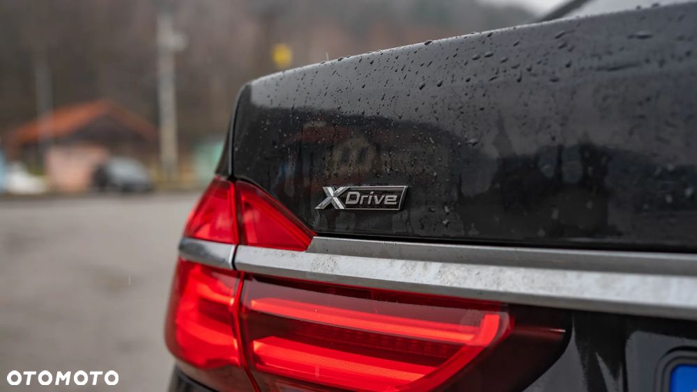 BMW Seria 7 740d xDrive - 35