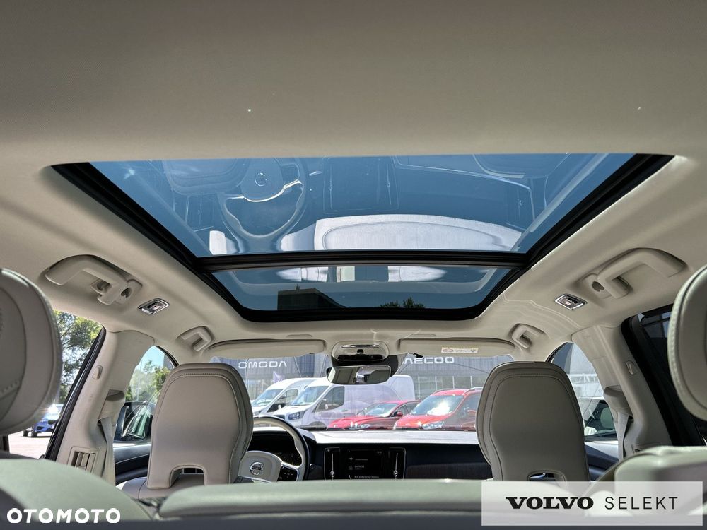 Volvo V90 Cross Country - 30