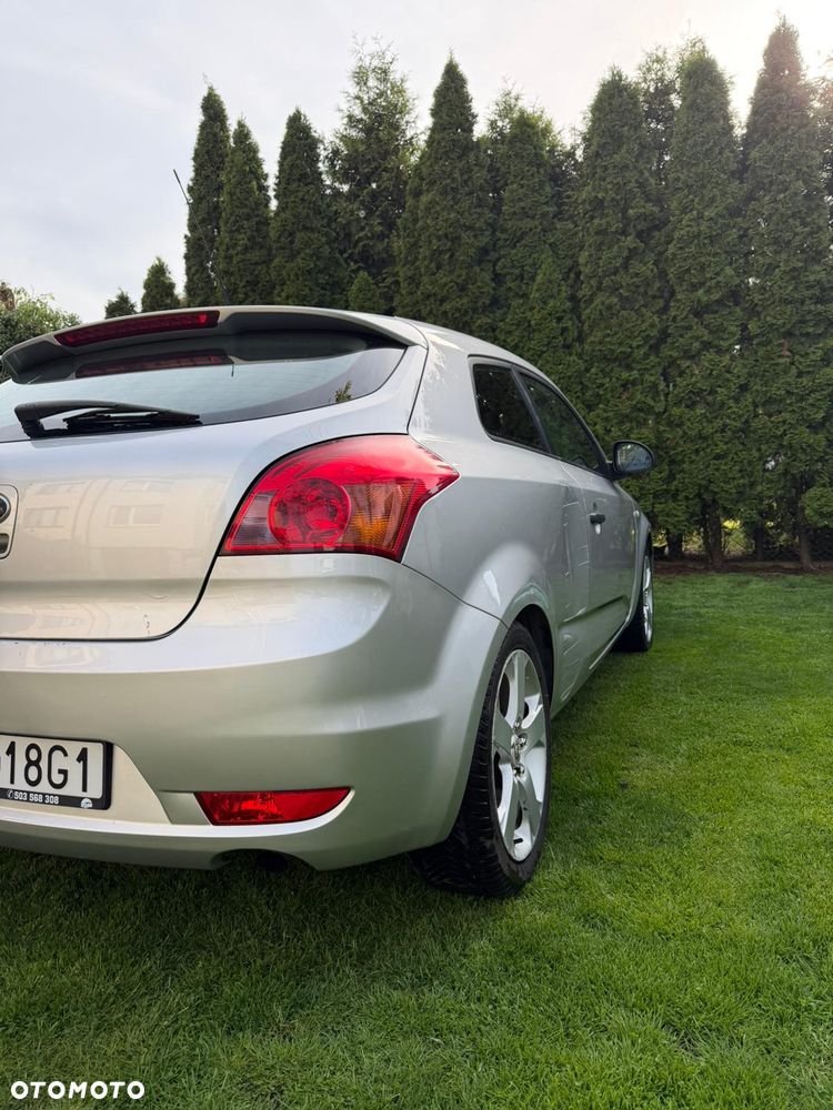 Kia Ceed 1.4 L - 4