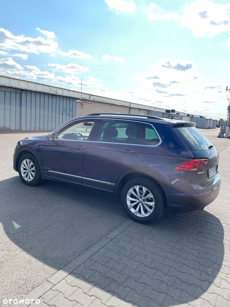 Volkswagen Tiguan - 2