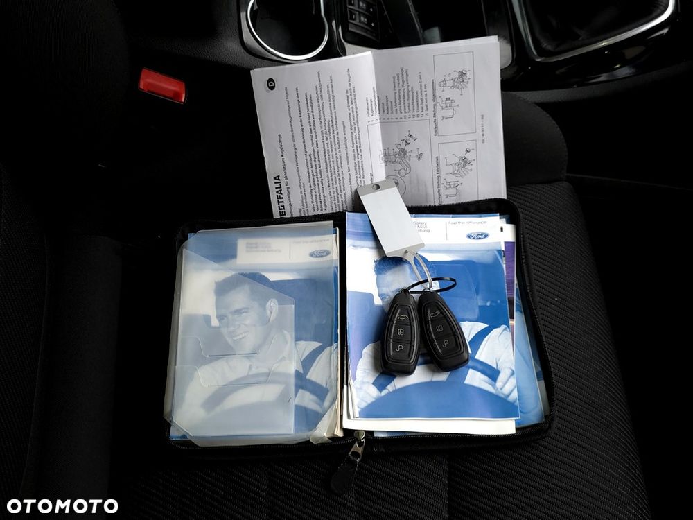 Ford S-Max - 36