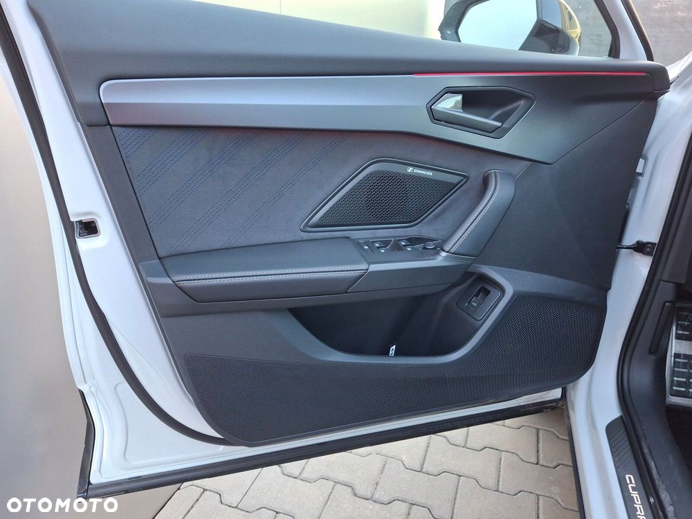 Cupra Formentor 1.5 eTSI mHEV DSG - 12