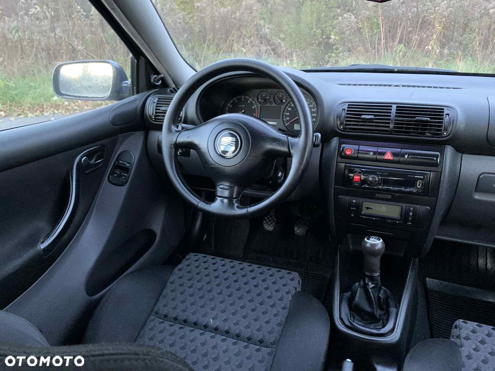 Seat Leon 1.8 20V Signo - 15