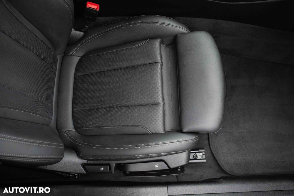 BMW Seria 3 318i Aut. M Sport - 28