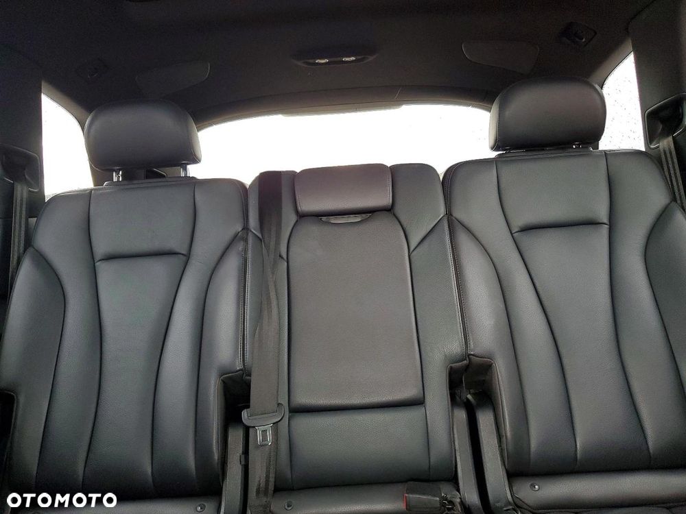 Audi Q7 3.0 TFSI Quattro Tiptronic - 9