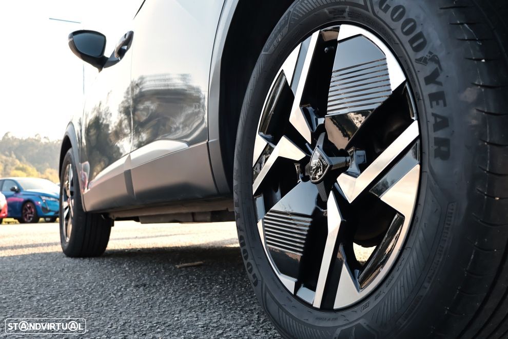 Peugeot 2008 1.2 PureTech Allure - 5