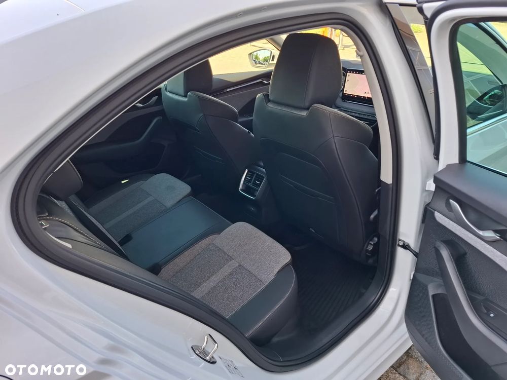 Skoda Octavia 2.0 TDI Selection - 10