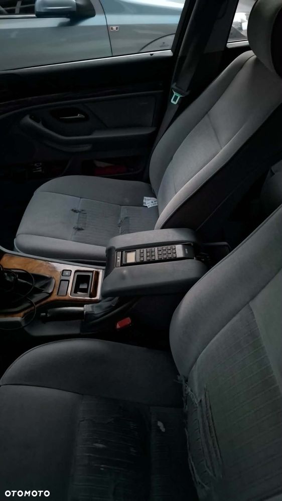 BMW Seria 5 523i - 12