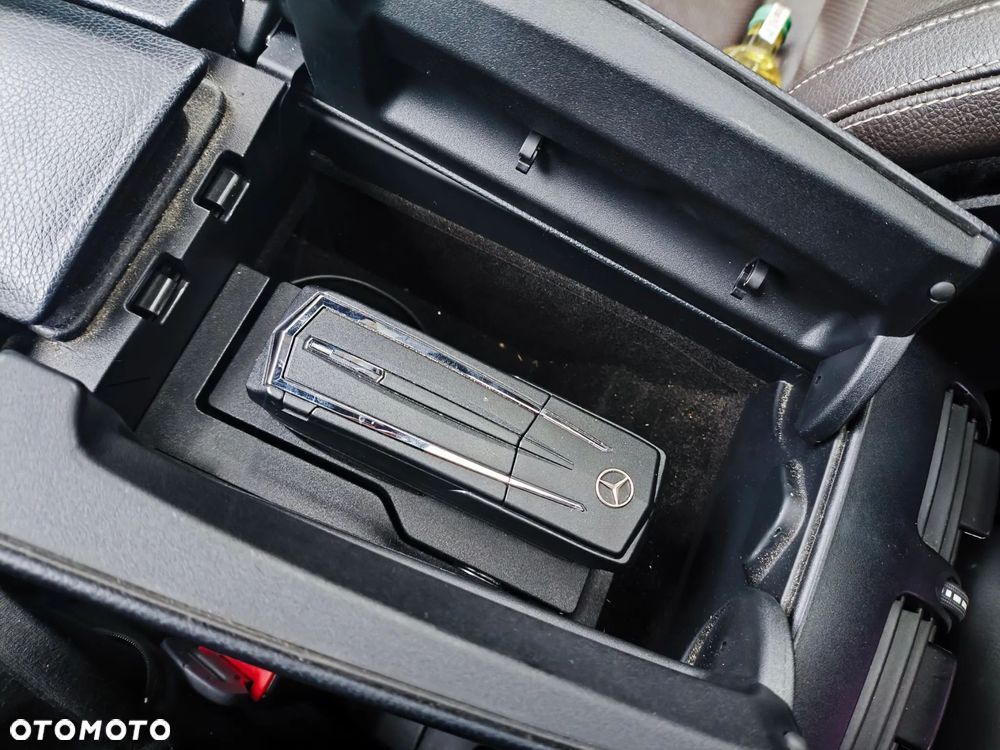 Mercedes-Benz Klasa E - 16