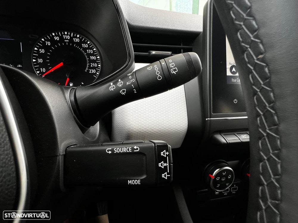 Renault Clio 1.0 TCe Evolution Bi-Fuel - 36