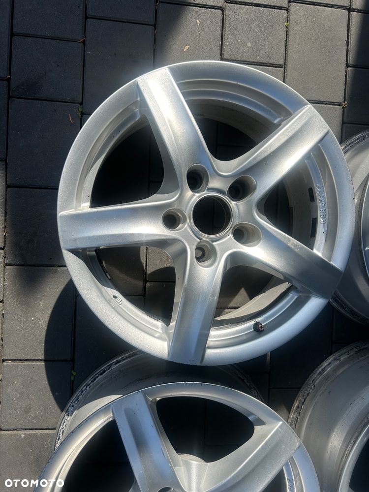 Felgi Aluminiowe Alutec Freemont Dodge 5x127 ET36 - 3