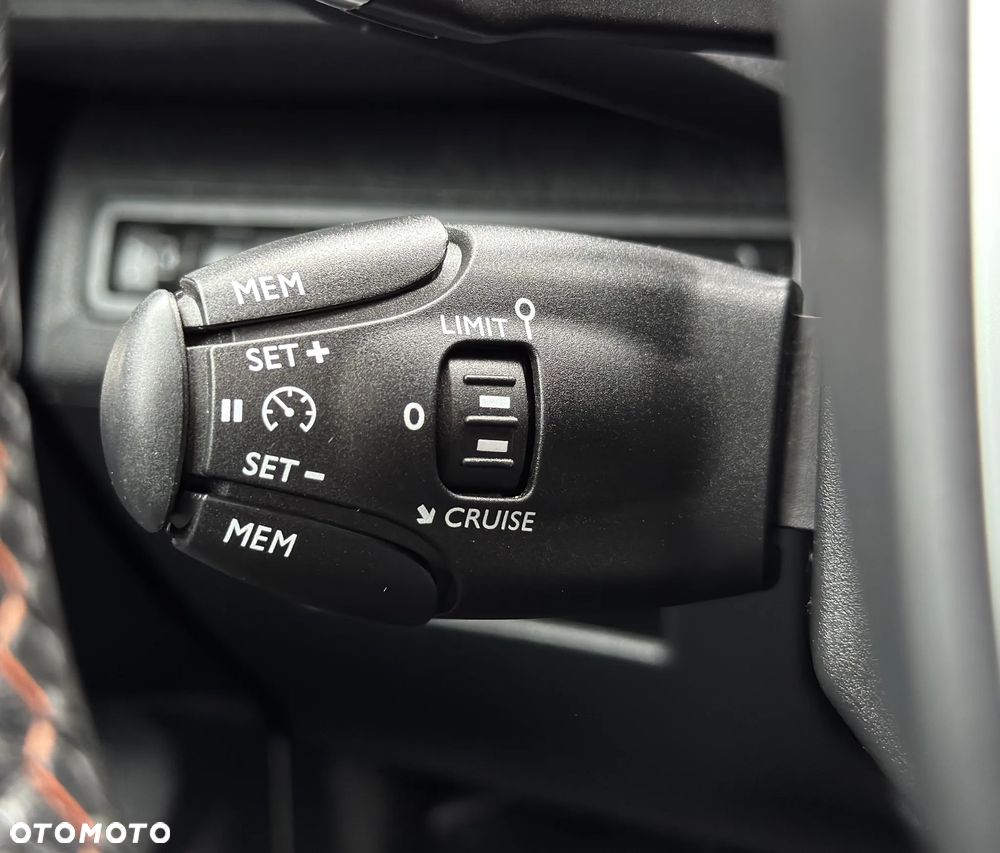 Peugeot 3008 THP 165 EAT6 Stop & Start Active - 21